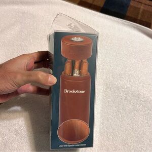 New Brookstone Brown Leather Cigar Travel Tube Humidor